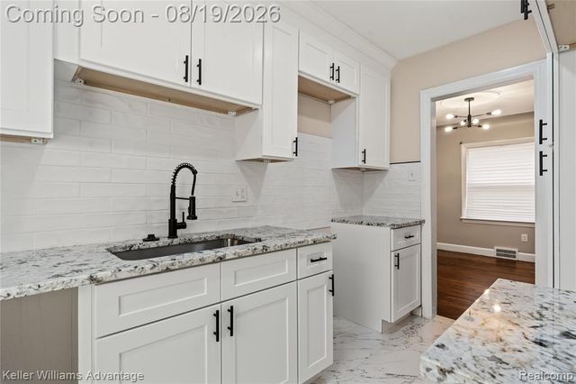 14421 Grandville Avenue, Detroit, MI 48223