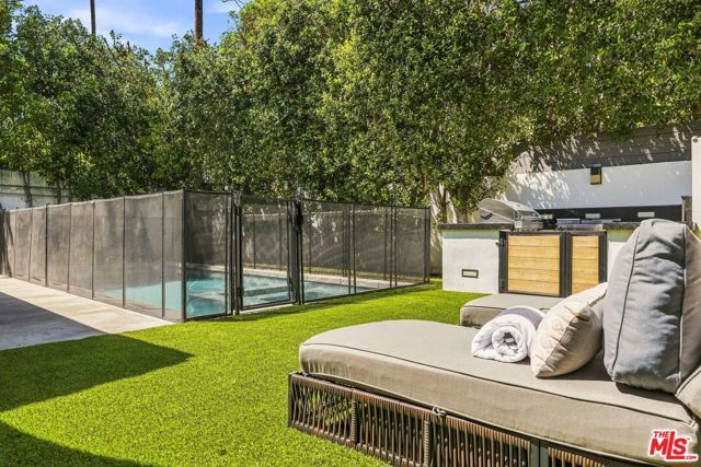 5017 Hesperia Avenue, Encino (los Angeles), CA 91316
