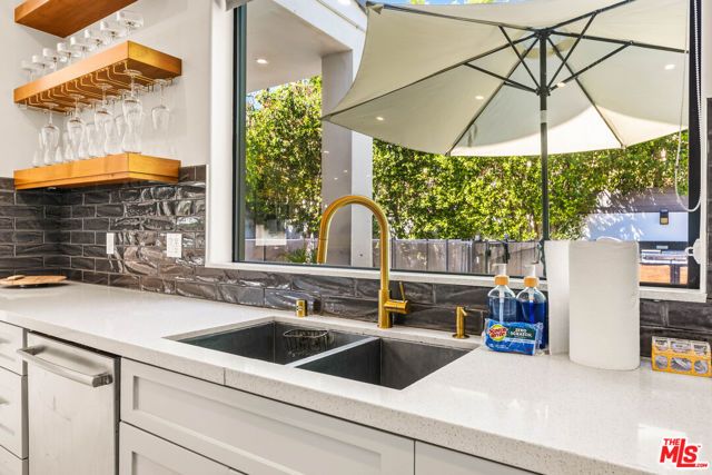 5017 Hesperia Avenue, Encino (los Angeles), CA 91316
