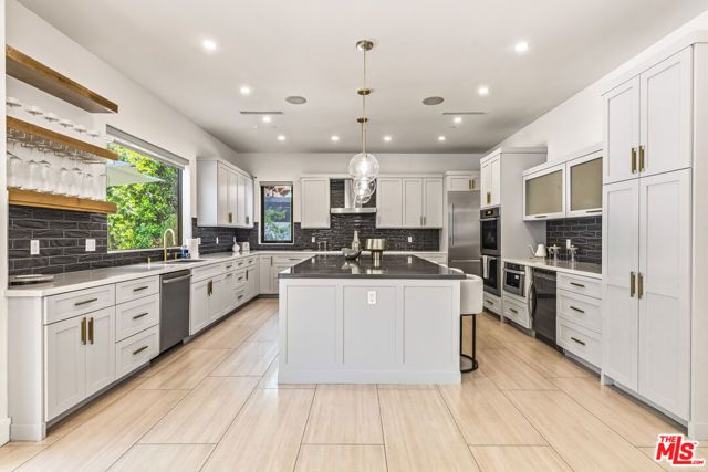 5017 Hesperia Avenue, Encino (los Angeles), CA 91316