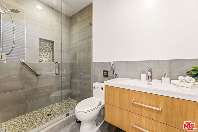 5017 Hesperia Avenue, Encino (los Angeles), CA 91316