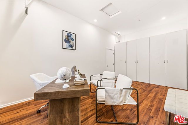 5017 Hesperia Avenue, Encino (los Angeles), CA 91316