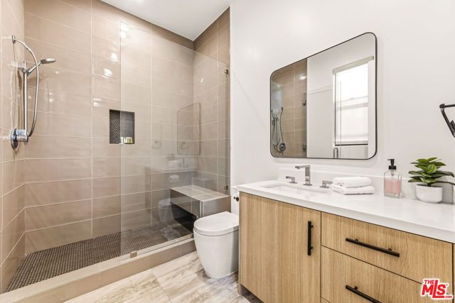 5017 Hesperia Avenue, Encino (los Angeles), CA 91316