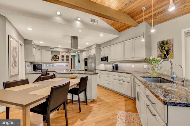 5829 MARBURY RD, Bethesda, MD 20817
