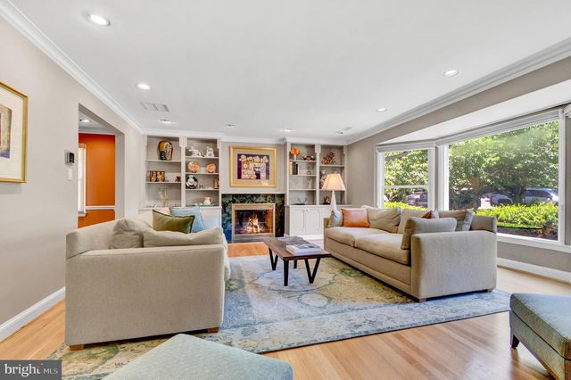 5829 MARBURY RD, Bethesda, MD 20817