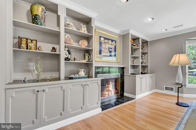 5829 MARBURY RD, Bethesda, MD 20817