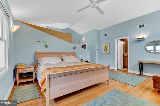 5829 MARBURY RD, Bethesda, MD 20817