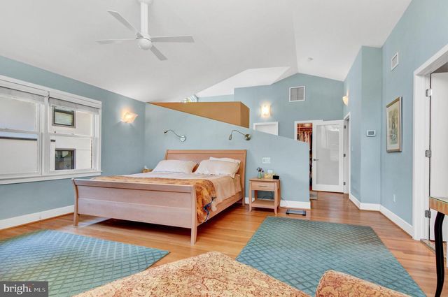 5829 MARBURY RD, Bethesda, MD 20817