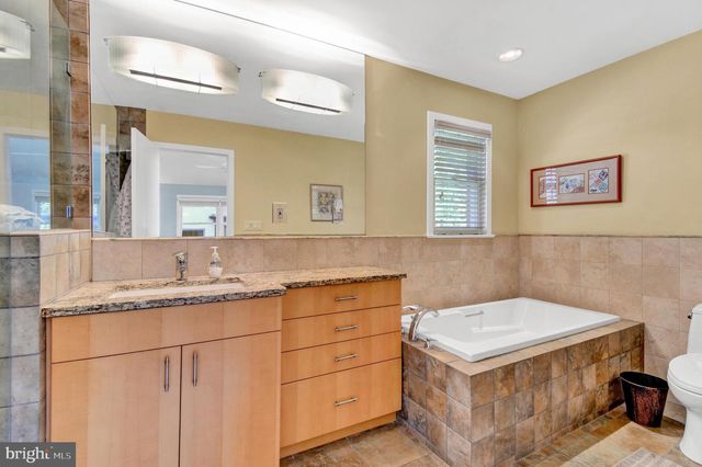 5829 MARBURY RD, Bethesda, MD 20817