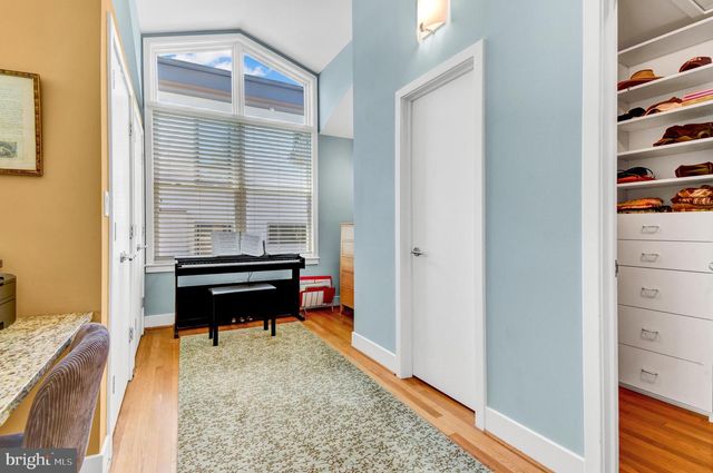 5829 MARBURY RD, Bethesda, MD 20817