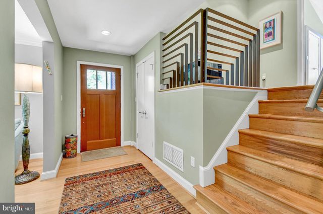 5829 MARBURY RD, Bethesda, MD 20817