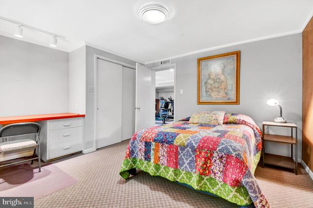 5829 MARBURY RD, Bethesda, MD 20817