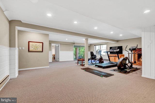 5829 MARBURY RD, Bethesda, MD 20817