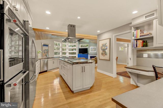 5829 MARBURY RD, Bethesda, MD 20817