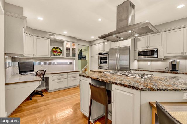5829 MARBURY RD, Bethesda, MD 20817
