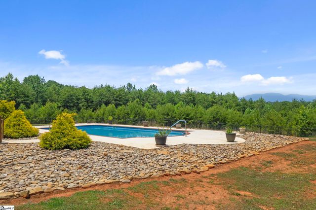 6735 Highway 357, Campobello, SC 29322