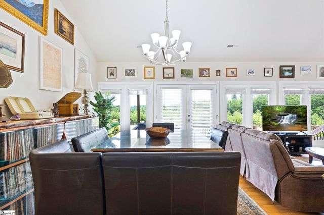 6735 Highway 357, Campobello, SC 29322