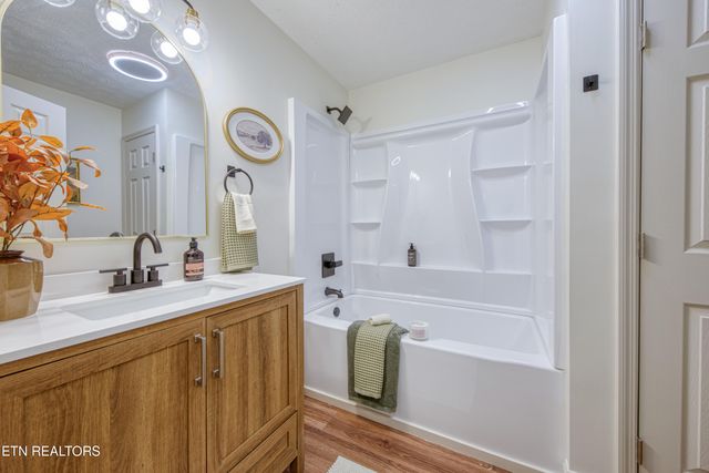 3206 Boright Drive, Knoxville, TN 37917