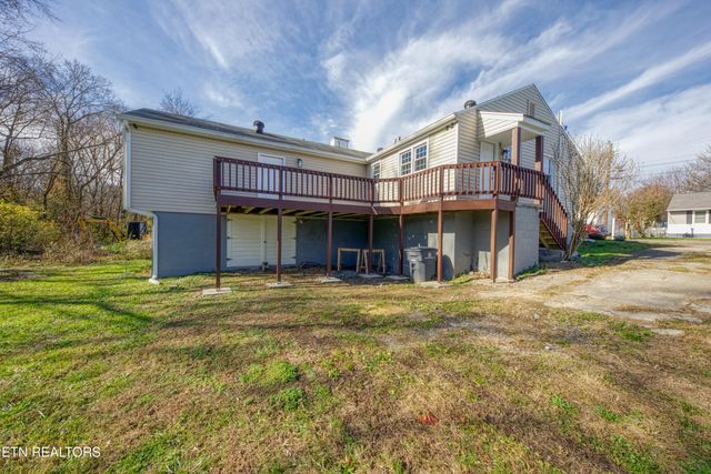 3206 Boright Drive, Knoxville, TN 37917
