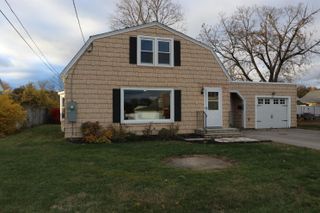 77 Chestnut Street, Rochester, NH 03867