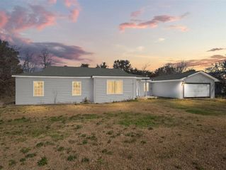 822 Bee Tree, Westlake, LA 70669