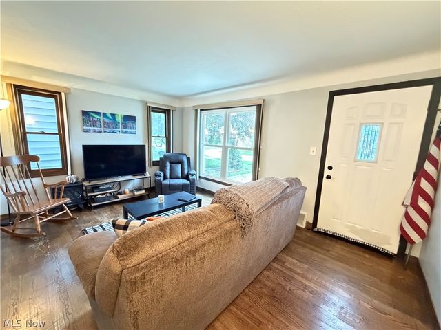 2621 Liggett Drive, Parma, OH 44134