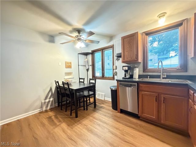 2621 Liggett Drive, Parma, OH 44134