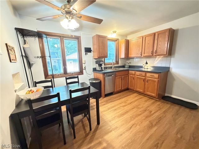2621 Liggett Drive, Parma, OH 44134
