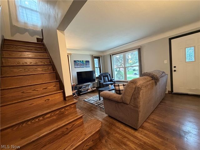 2621 Liggett Drive, Parma, OH 44134