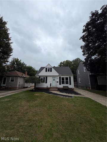 2621 Liggett Drive, Parma, OH 44134