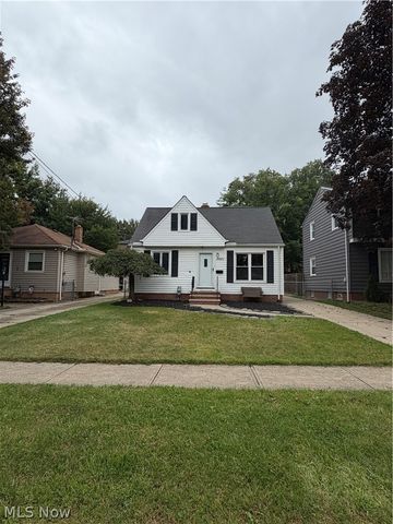 2621 Liggett Drive, Parma, OH 44134