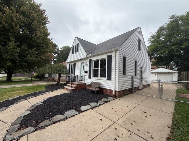 2621 Liggett Drive, Parma, OH 44134