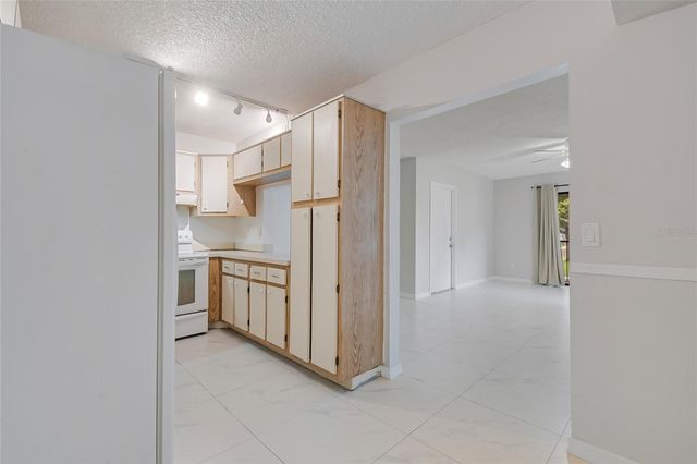 8201 SUN SPRING CIRCLE C2, Orlando, FL 32825