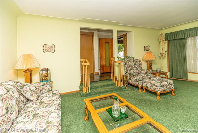 3651 Chicago Road, Warren, MI 48092