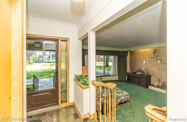 3651 Chicago Road, Warren, MI 48092