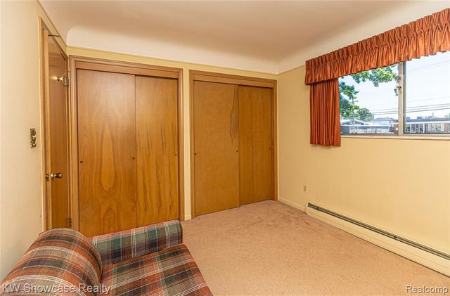 3651 Chicago Road, Warren, MI 48092