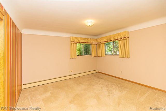 3651 Chicago Road, Warren, MI 48092