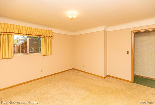 3651 Chicago Road, Warren, MI 48092