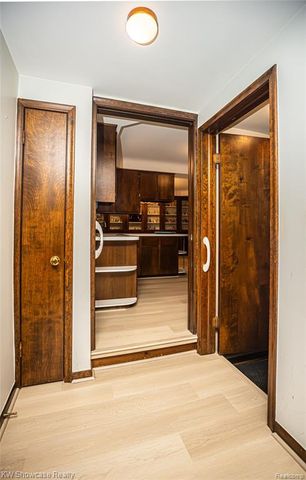 3651 Chicago Road, Warren, MI 48092