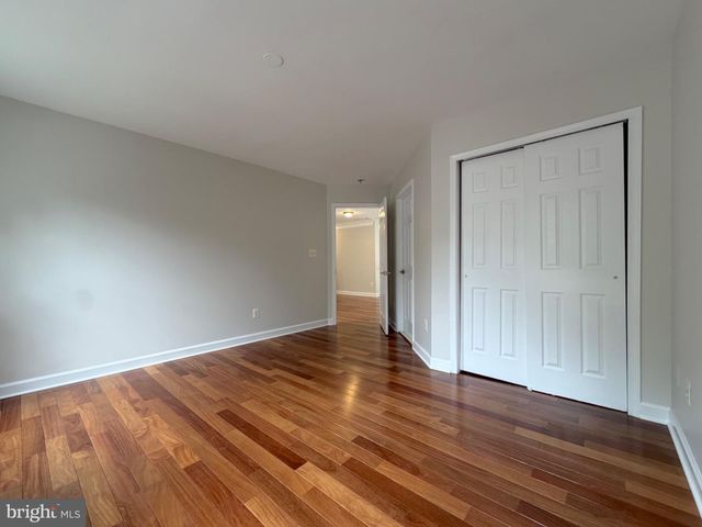 13353 HORSEPEN WOODS LN, Herndon, VA 20171
