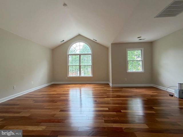 13353 HORSEPEN WOODS LN, Herndon, VA 20171