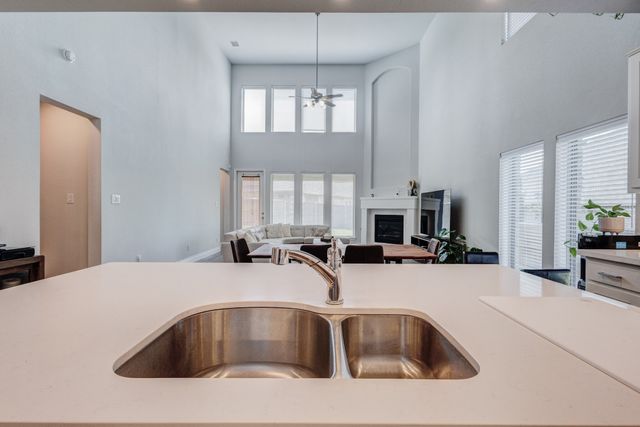 830 Knoxbridge Road, Forney, TX 75126