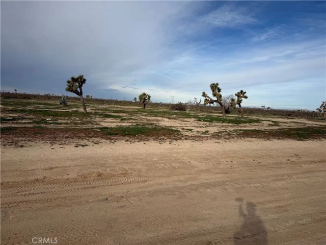 14650 Manada, Phelan, CA 92371