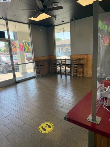 1080 Sycamore Dr, Antioch, CA 94509