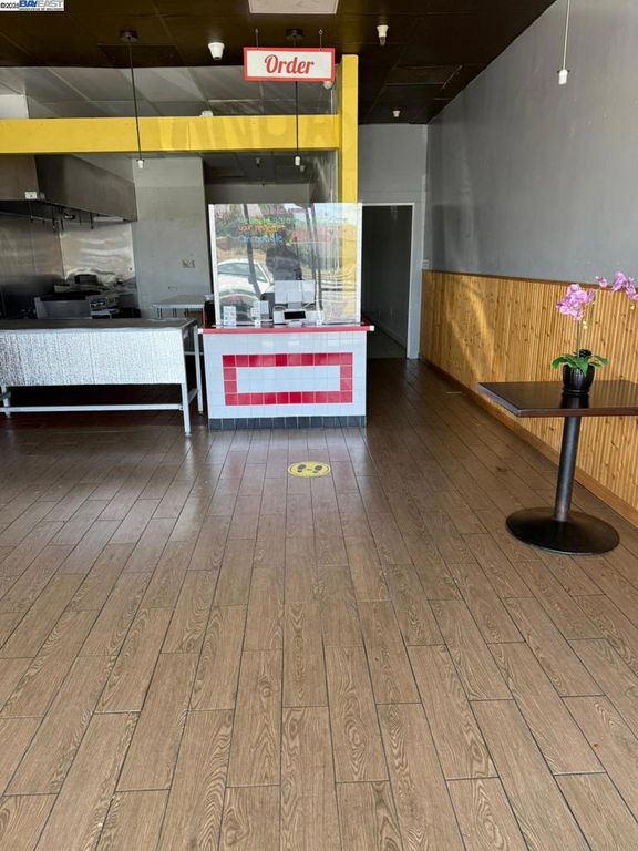 1080 Sycamore Dr, Antioch, CA 94509