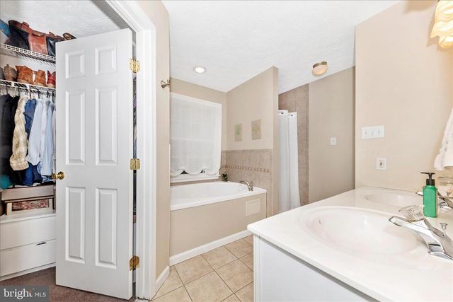 10660 EMMALINE DR, New Market, MD 21774