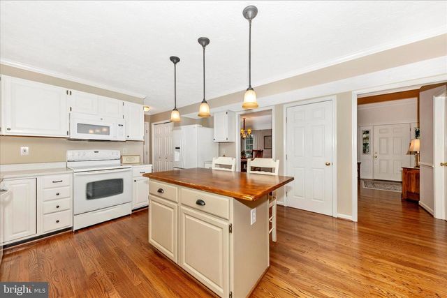 10660 EMMALINE DR, New Market, MD 21774