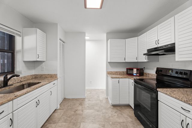 1672 SW Schleicher Lane, Port St. Lucie, Port St Lucie, FL 34984