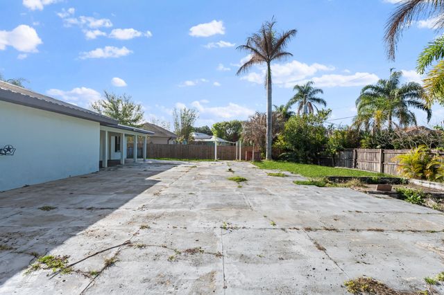 1672 SW Schleicher Lane, Port St. Lucie, Port St Lucie, FL 34984