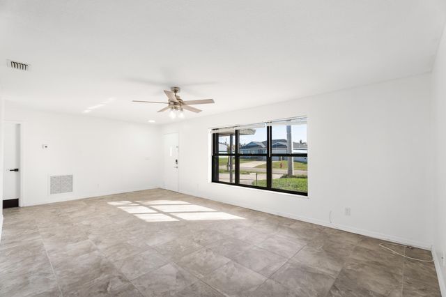 1672 SW Schleicher Lane, Port St. Lucie, Port St Lucie, FL 34984